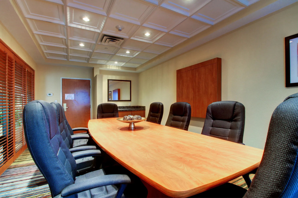 Holiday Inn Express & Suites Jacksonville South East - Medical Center Area by IHG