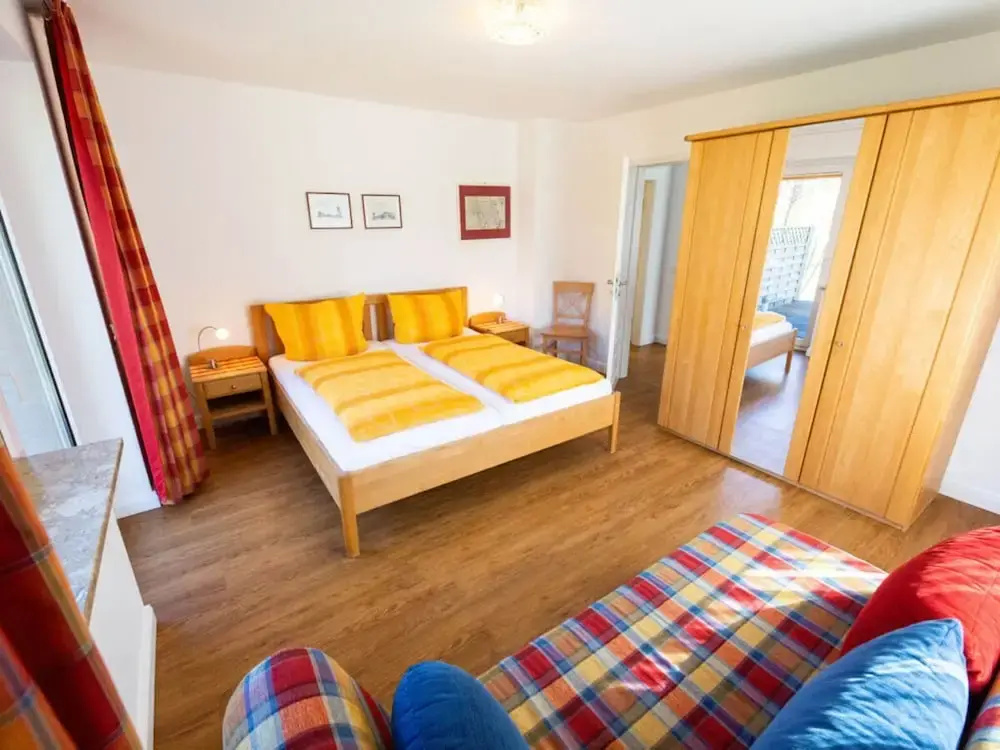 Pleasant Apartment in Suddorf
