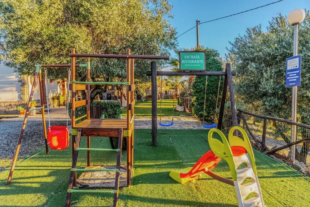 Camera in accogliente B&B ad Albidona