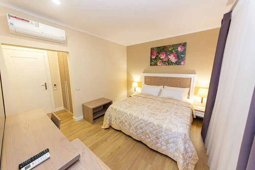 FM Hotel 02 Tirana