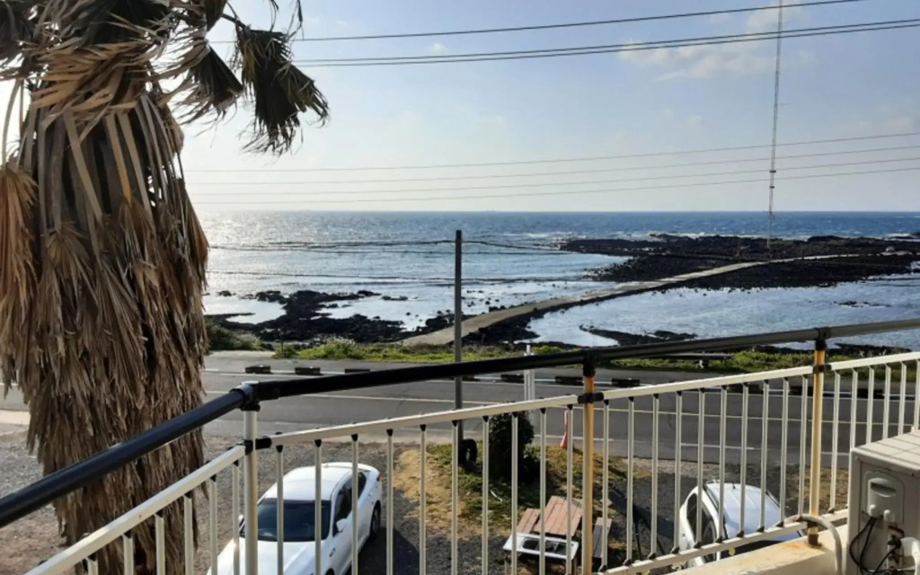 Seogwipo Hayanunduk Pension