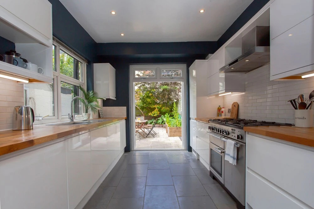Sleek & Stylish Bristol Getaway With Garden