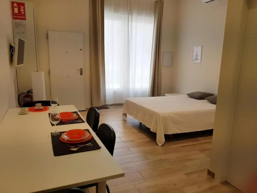 Modern studio near the port and beach