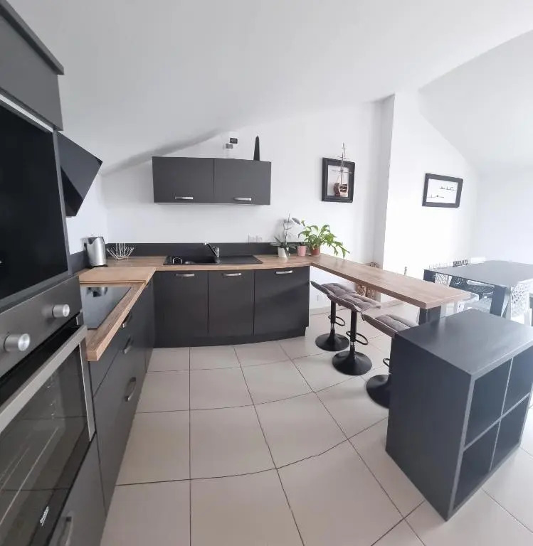 Superbe appartement en résidence - Salon de Prç
