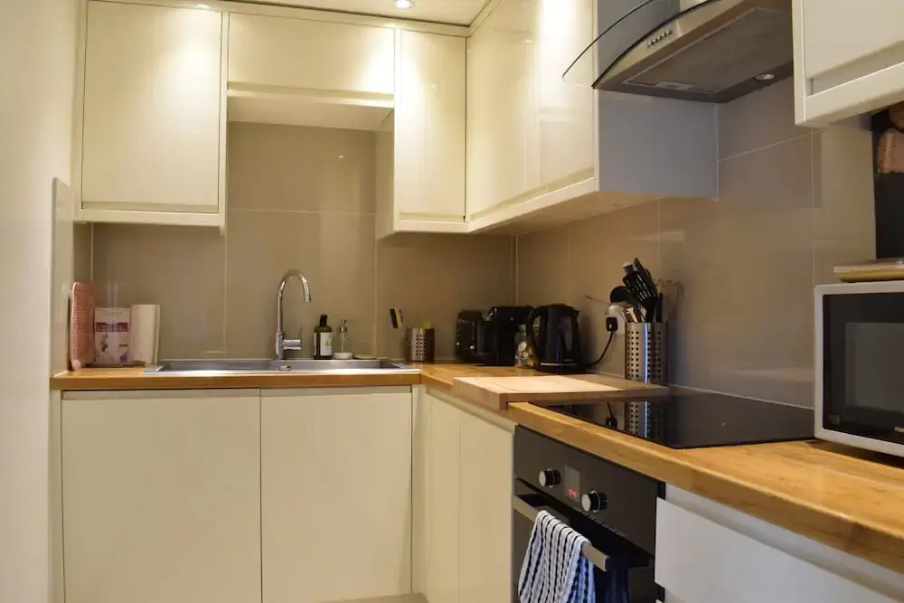 Modern 2 Bedroom Home In Maida Vale