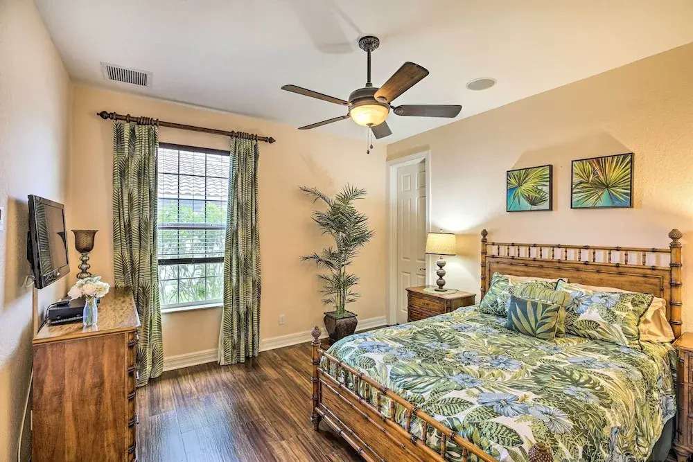 3 Mi to Downtown Cape Coral: Canal-Front Villa
