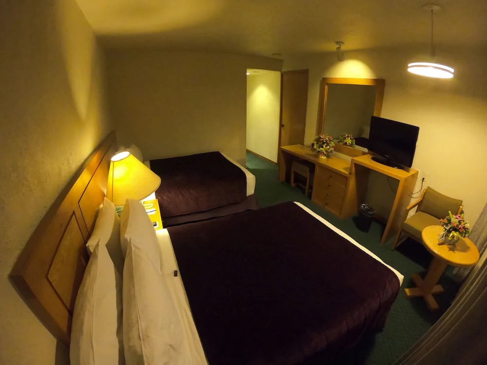 Cantalagua Inn