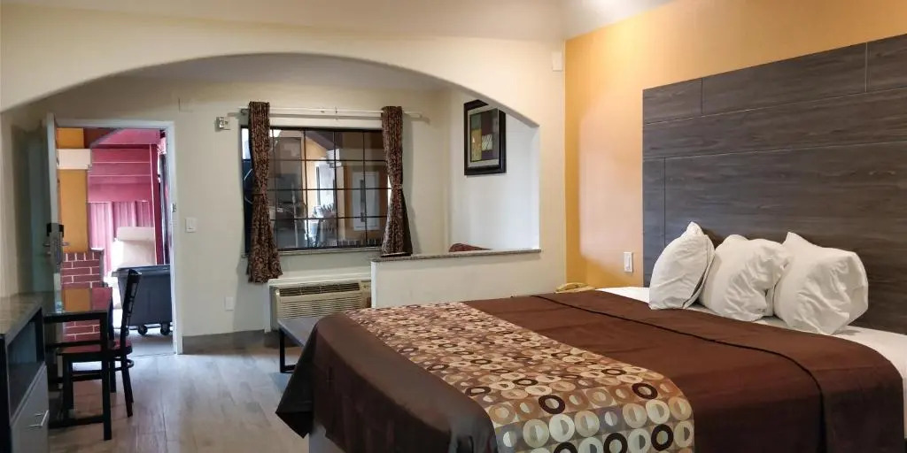 Regency Inn and Suites Galena Park