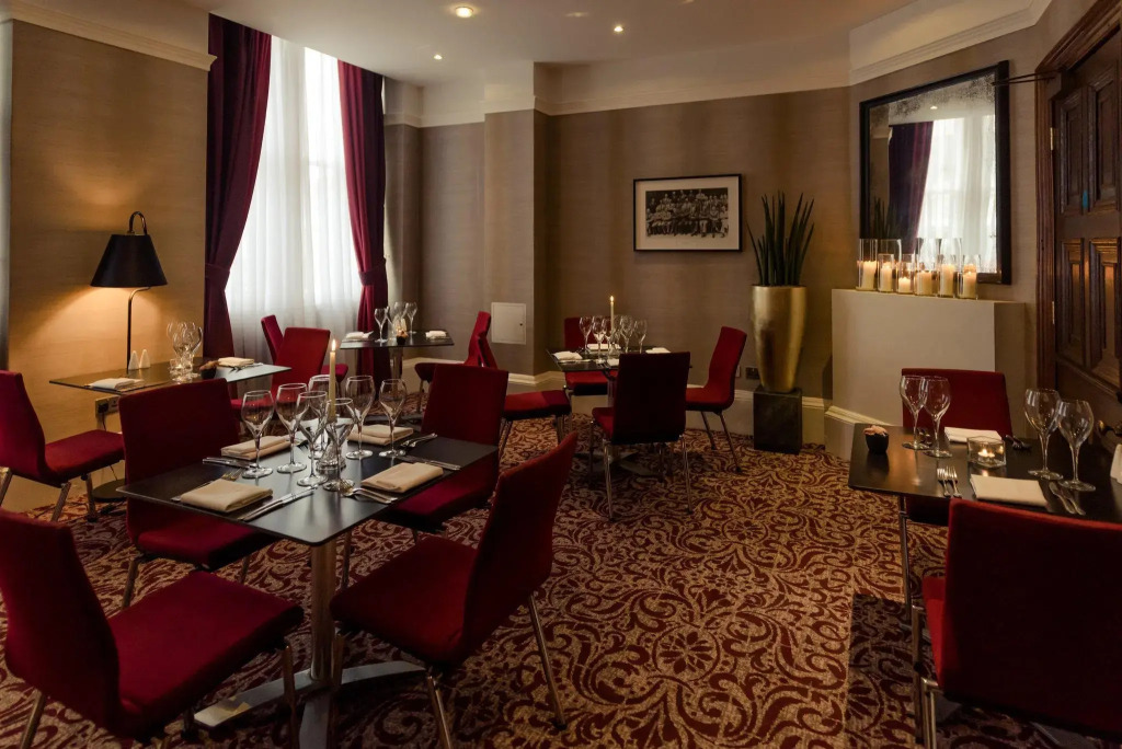 Leopold Hotel
