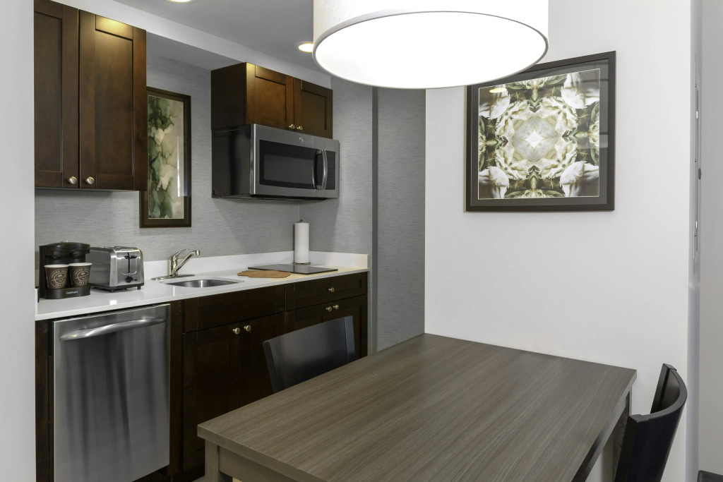 Homewood Suites By Hilton Lansing Eastwood