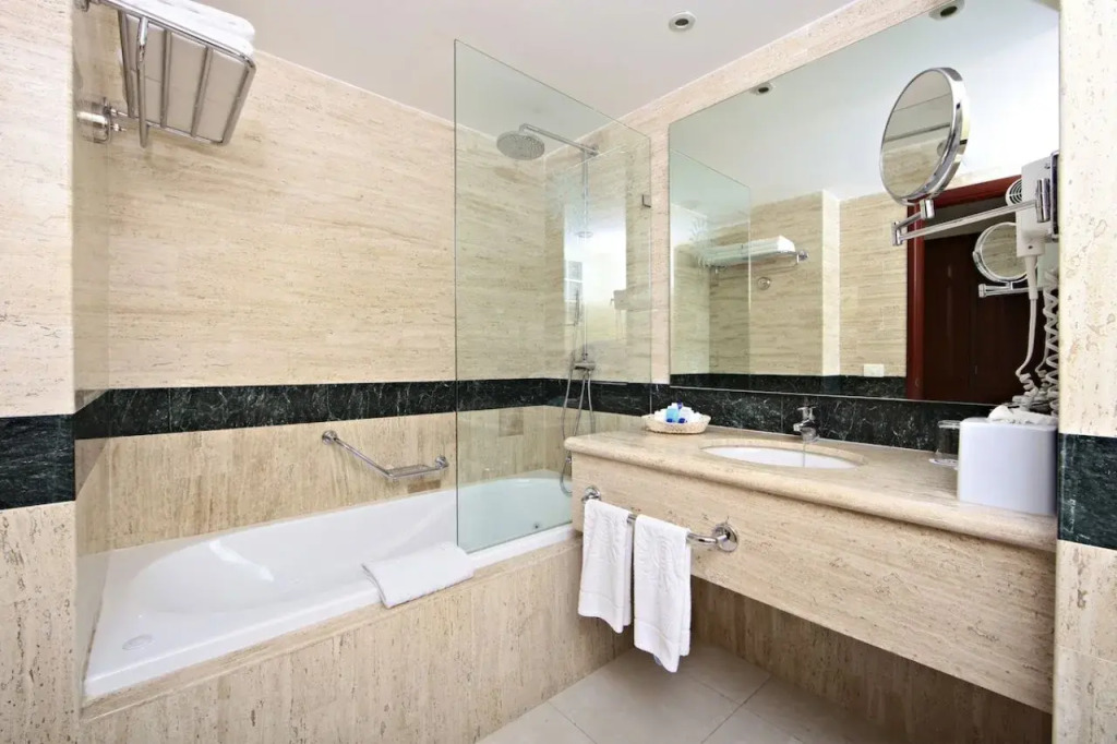 Bahia Principe Escape Tequila