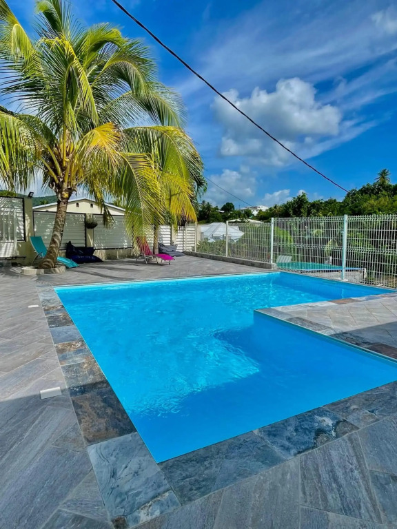 Maison spacieuse avec jardin au Diamant, proche plages