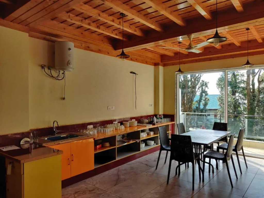 Nomadic Inn