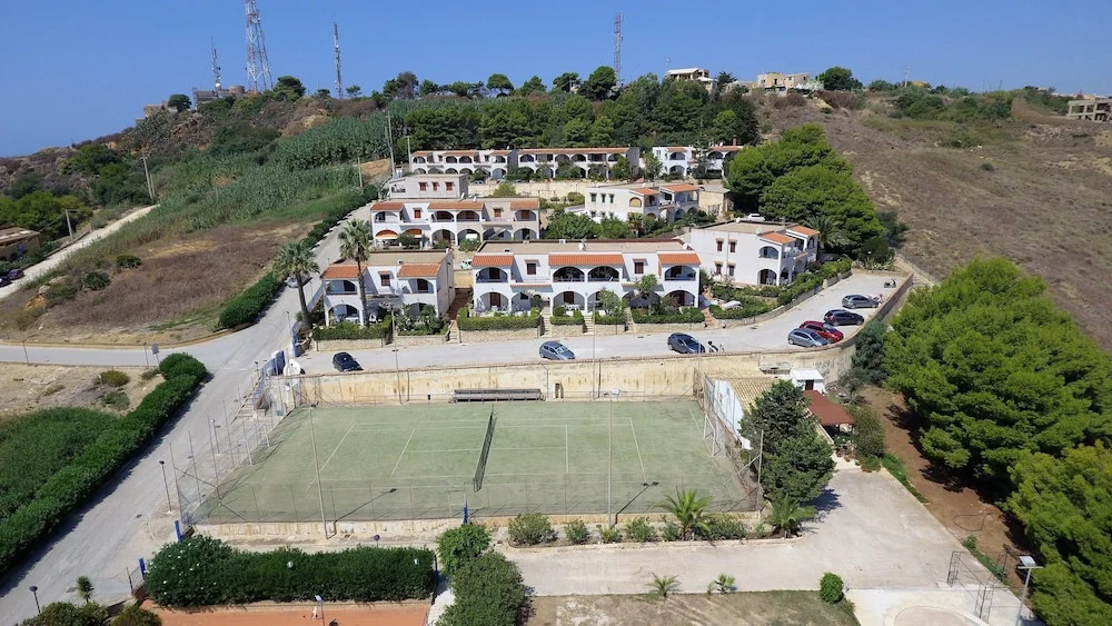 Two Room Apartment Near the Beach 1