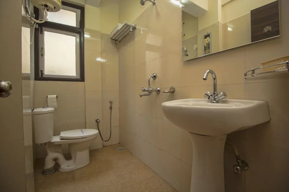Greater Kailash The Palace By OYO Rooms