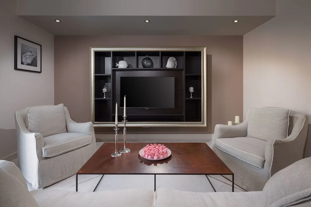Villa Medea by HMZ Villas