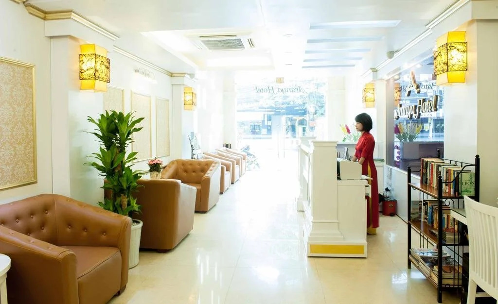 Aranya Hotel