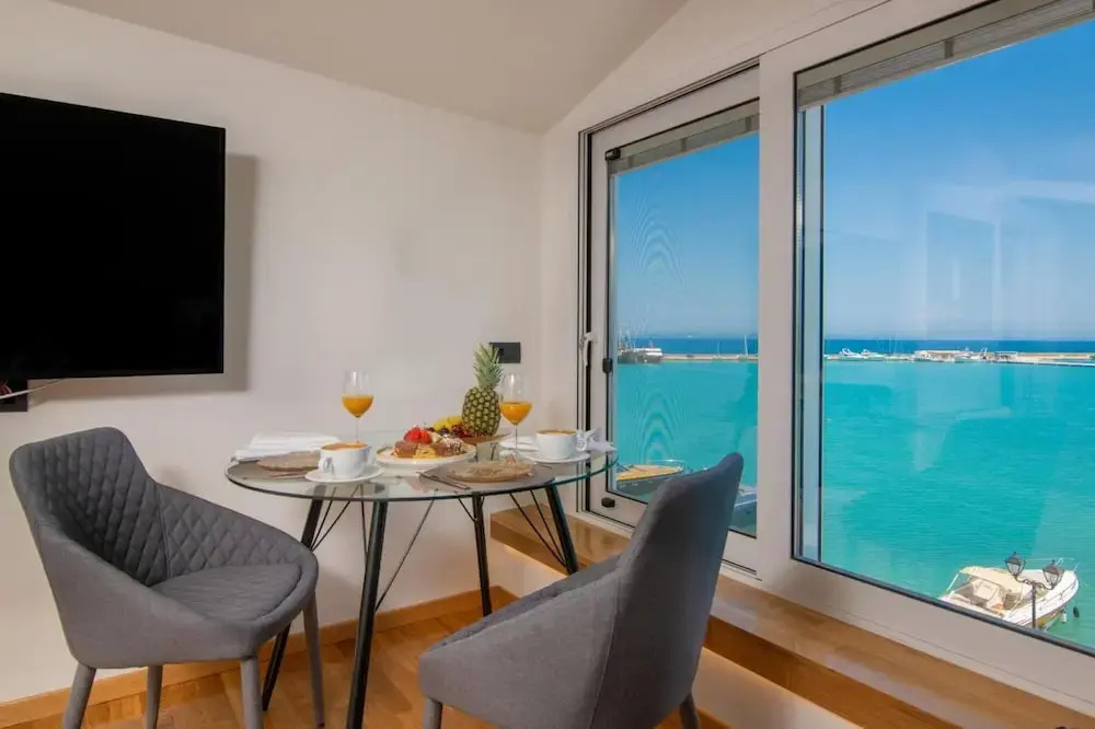 Seaview Modern Loft - Seaview Modern Loft