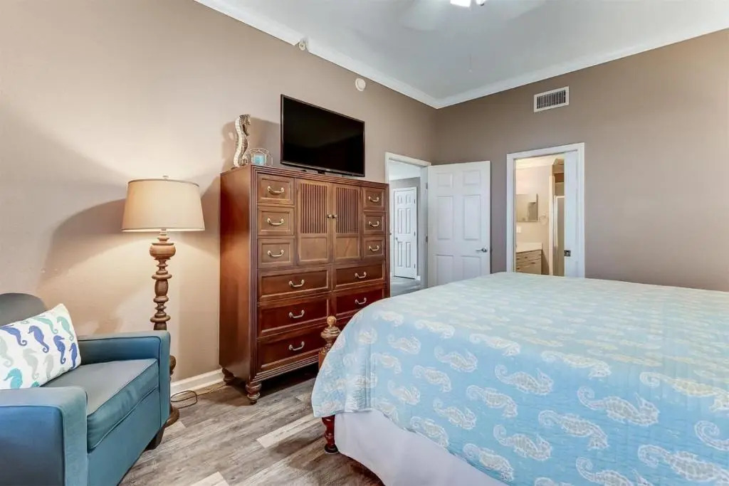 210 Ocean Park