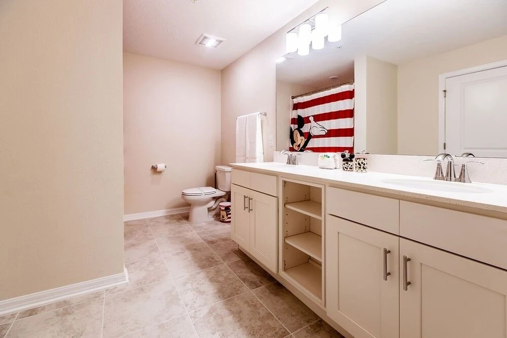 Condo At Storey Lake With Loads Of Amenities! 3 Bedroom Apts by RedAwning