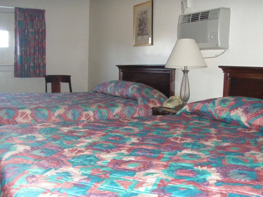 Coach House Inn