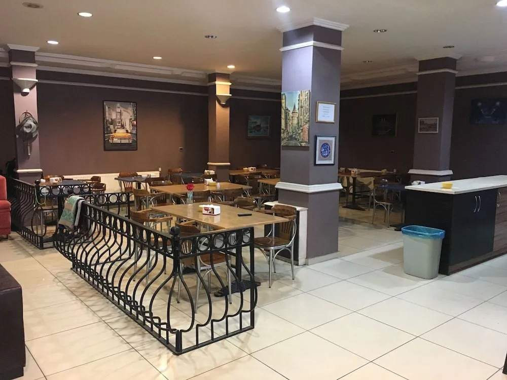 Tac Hotel