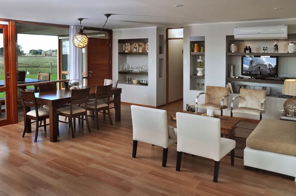 Howard Johnson Finca Maria Cristina