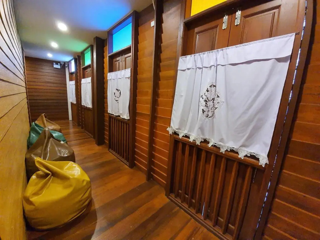 BanSoi 1 & Alley One Cafe