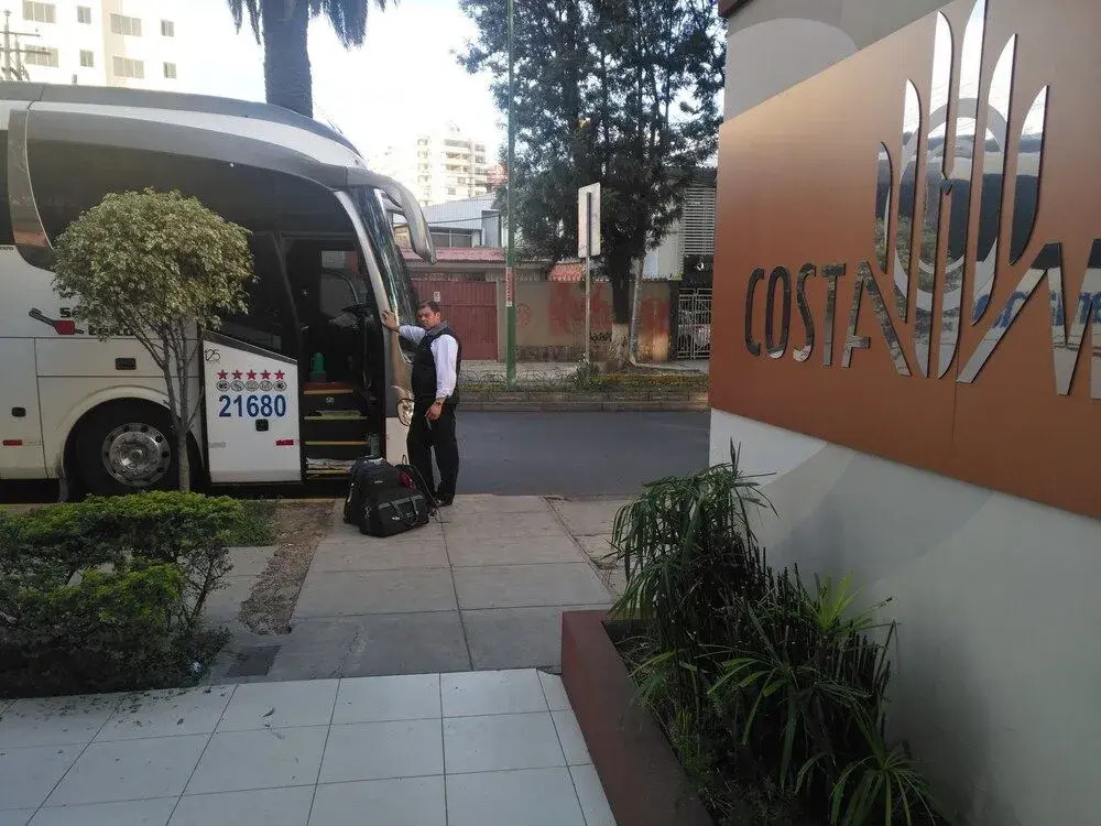 Hostal Costa De Marfil Suites & Apartamentos