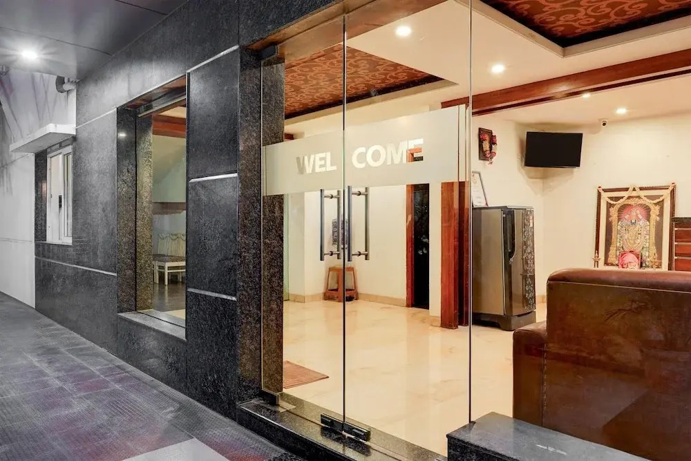 Super Townhouse Arcot Road Near Kauvery hospital