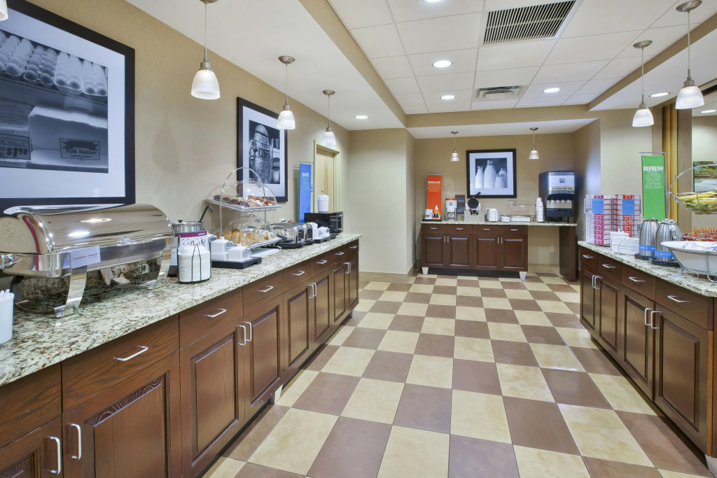 Hampton Inn Brockport, NY