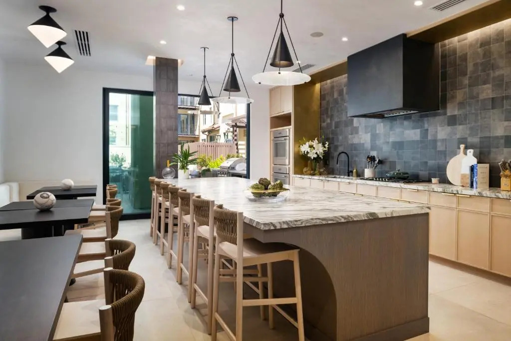 Mint House Menlo Park by Kasa