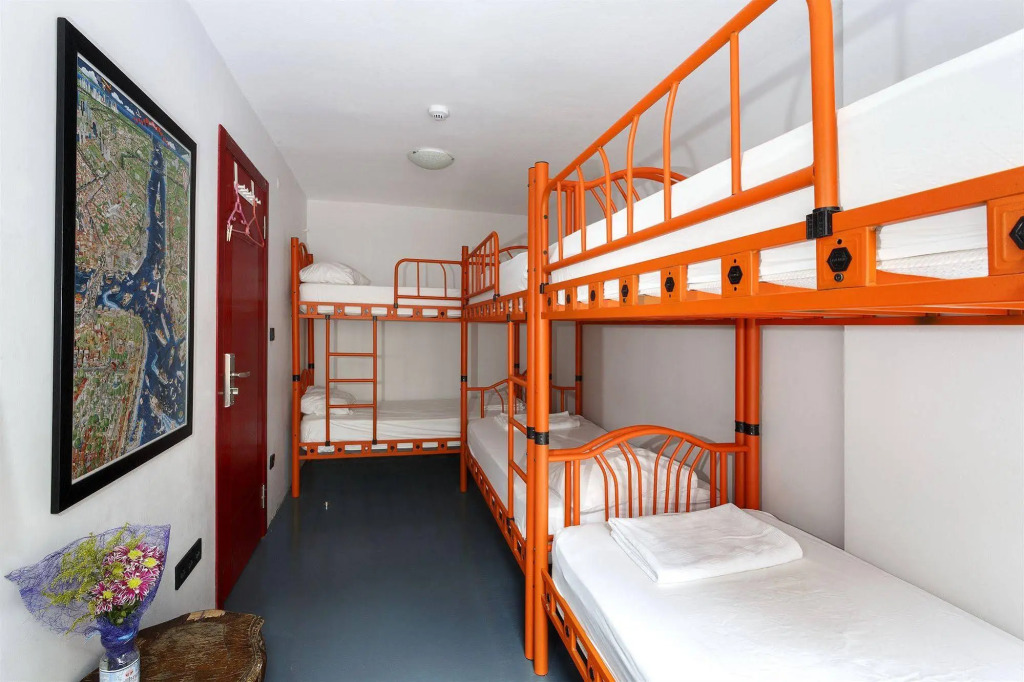 Hush Hostel Moda