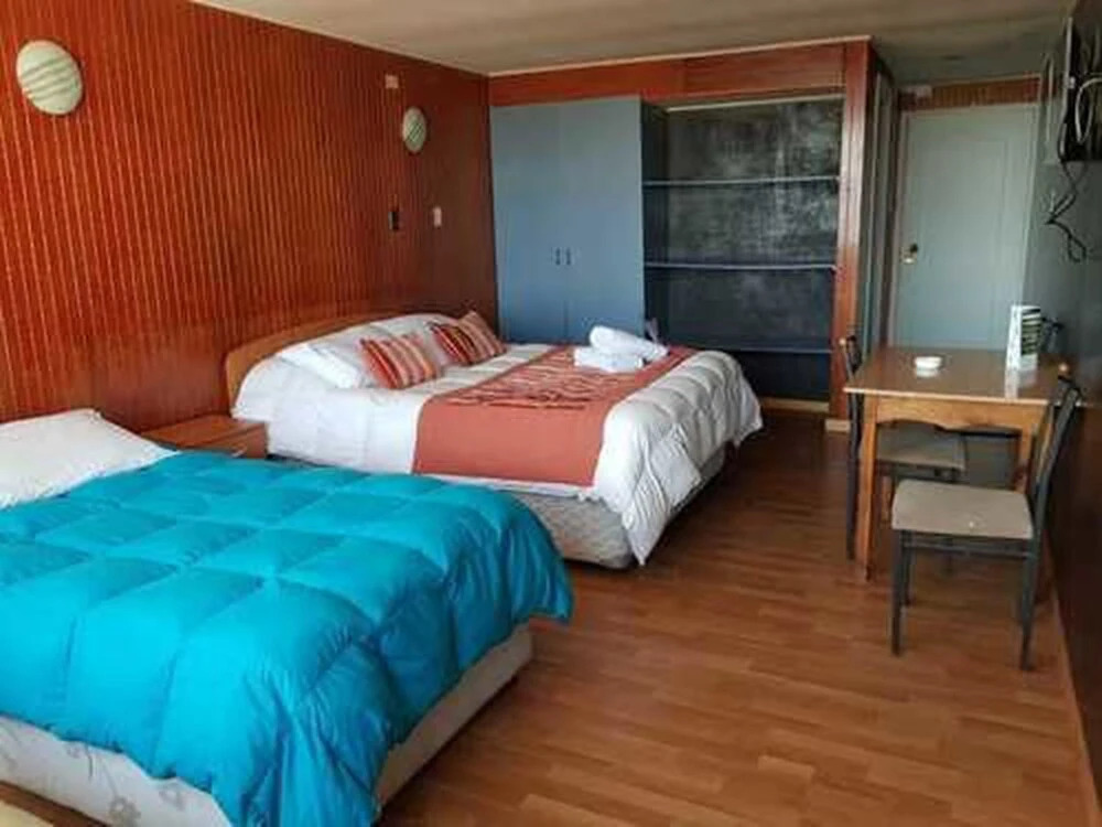 Hotel Aurora Tome