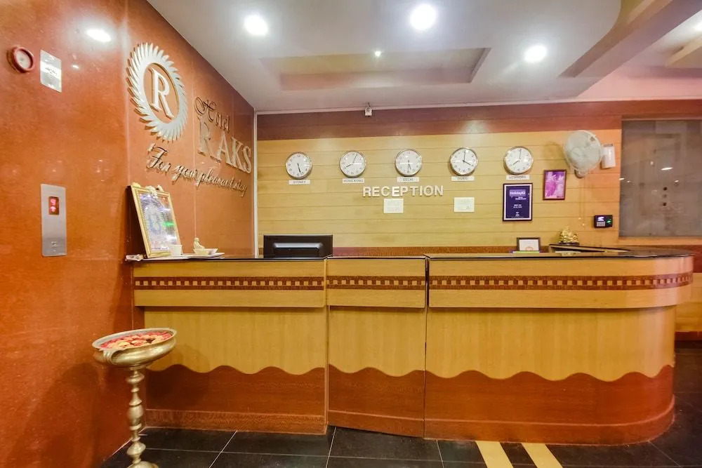 Capital O 49169 Hotel Raks