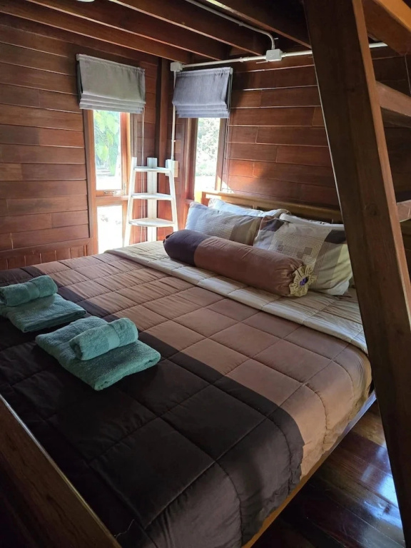 Peaceful Mountain Retreat in Ao Luek Tai