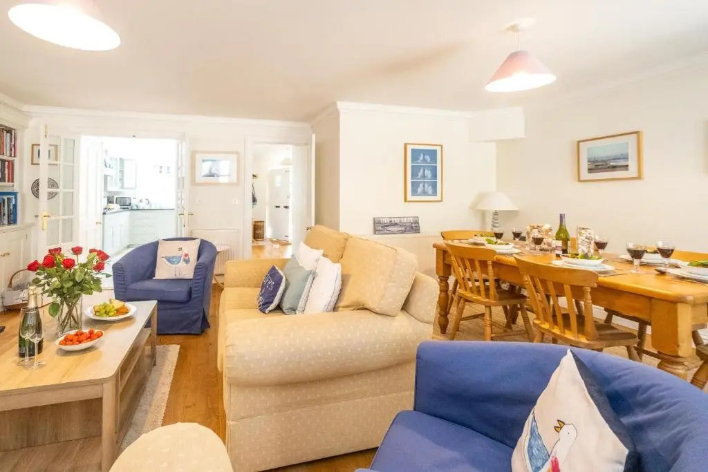 12 Prevetts Way - Aldeburgh Coastal Cottages