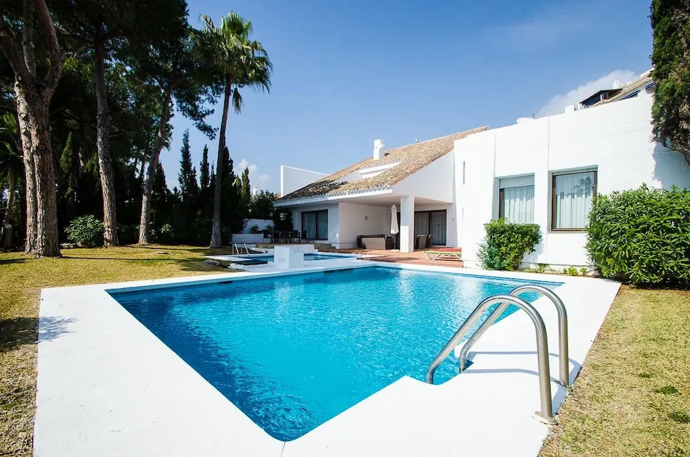 Villa Seafront VII