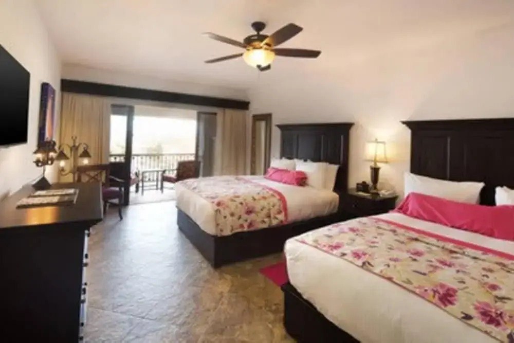 Paradise Family Suite Cabo San Lucas