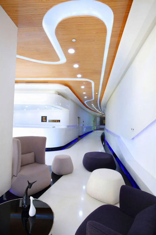Qingdao Jinfuyue Hotel (Heilongjiang Middle Road Oriental City Branch)