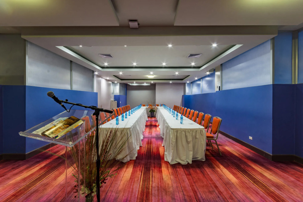 Kinam Hotel