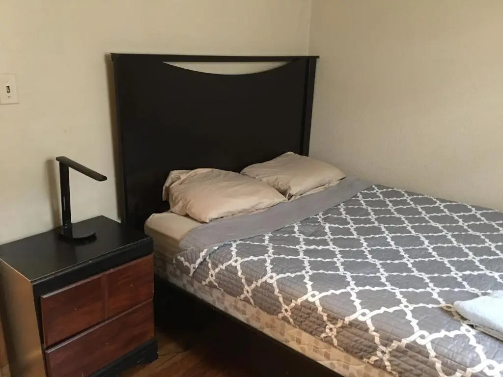 Quiet House Near New York City with Parking