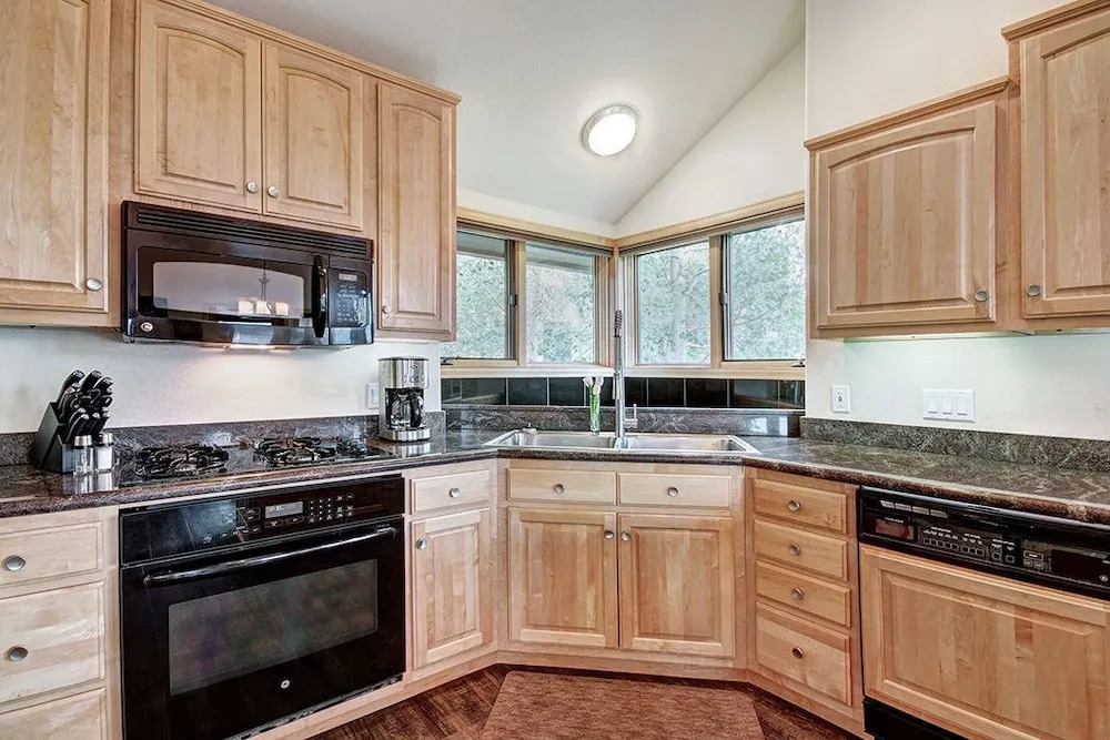 Charter Ridge 60 Apartment