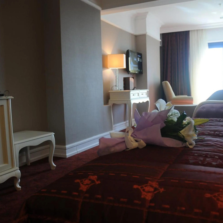 Paradise Island Hotel