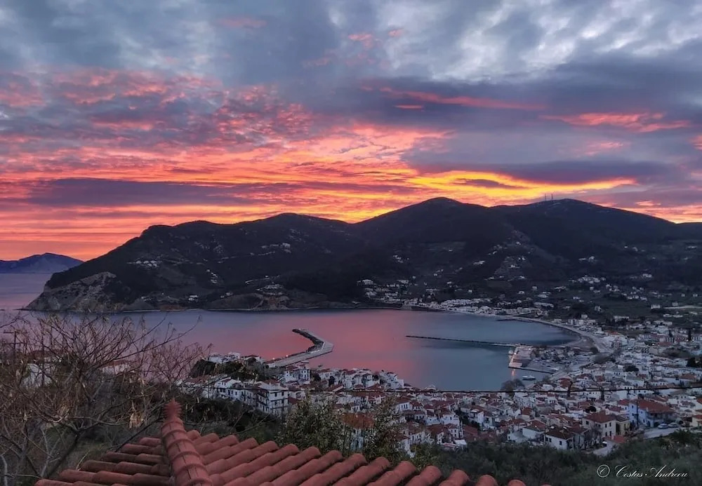 Villa Avaton With Magnificent sea View and Skopelos Town