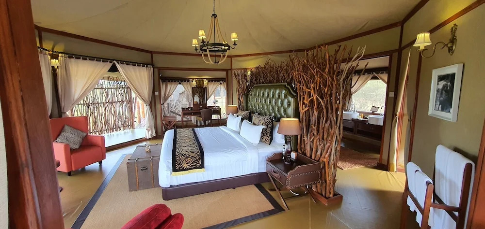 Tarangire Kuro Treetop Lodge
