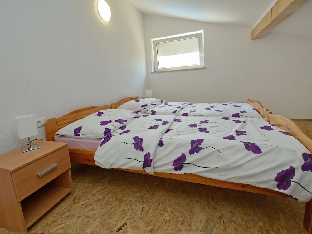 Apartment for up to 5 Persons Near Porec With Shared Pool