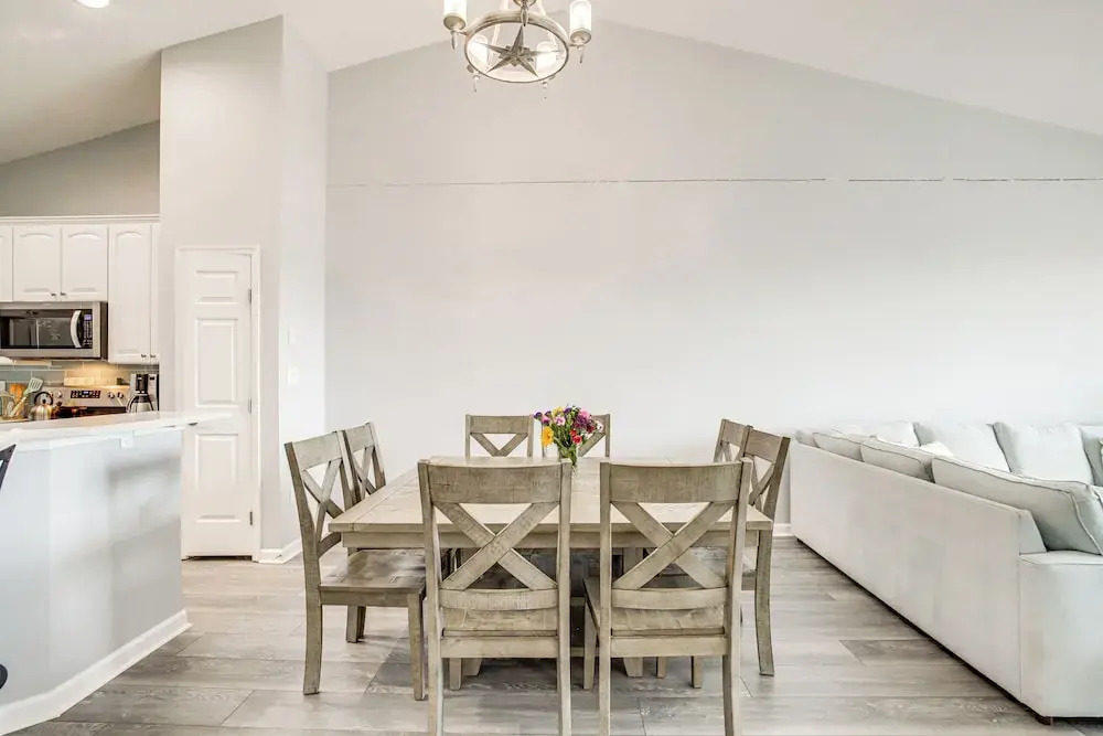 Pool, Beach Access! Canal-front Ocean City Gem