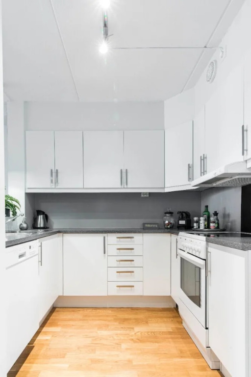 StayPlus Apt In Trendy Area WBalcony