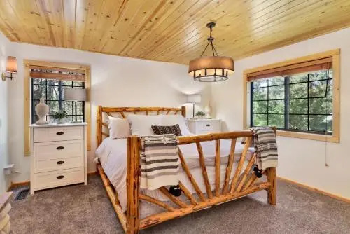 Dreams Of Summit Upscale Log Retreat